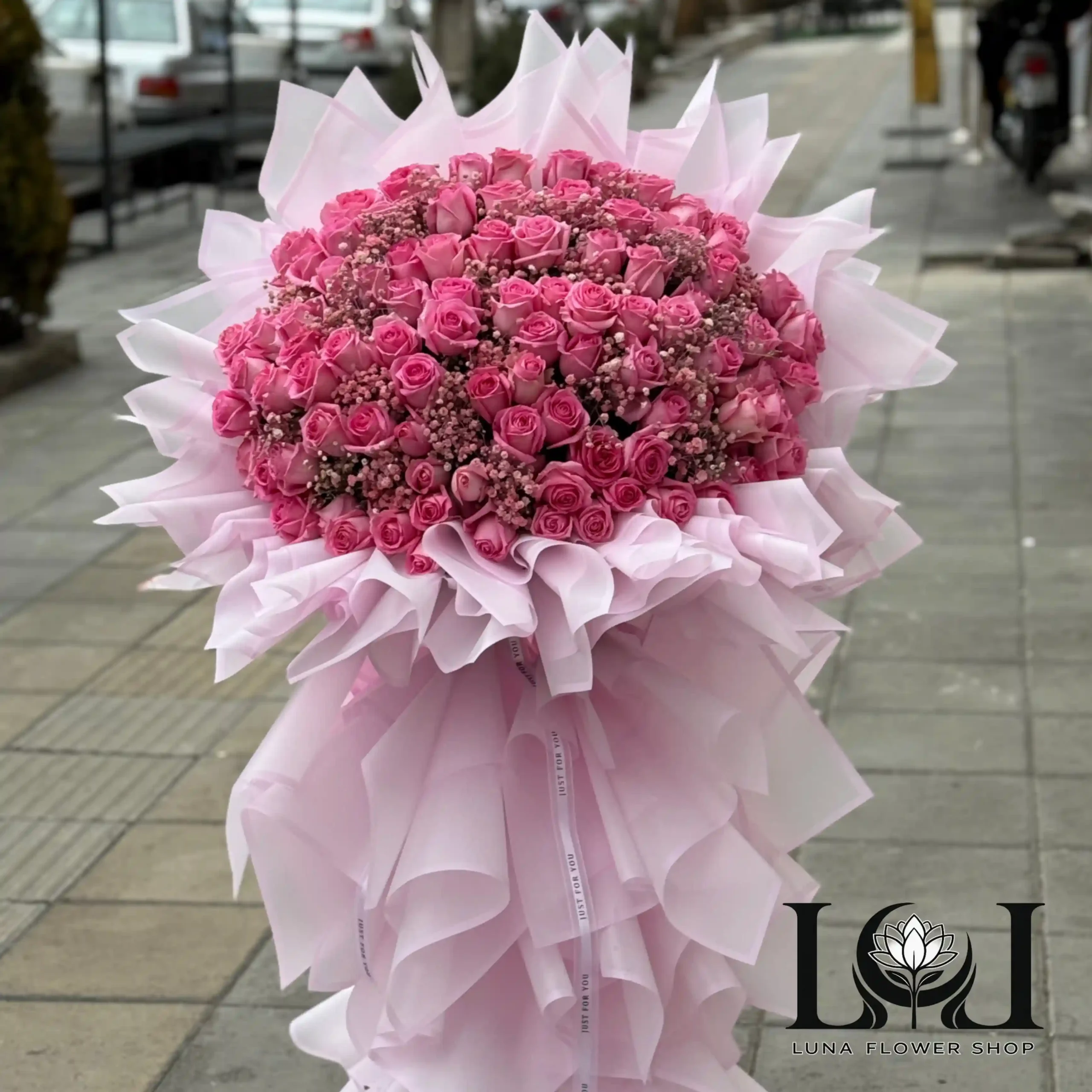 دسته گل ایستاده DL108