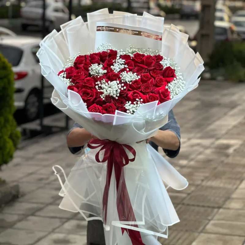 دسته-گل-رز--لونا-فلاور-کر