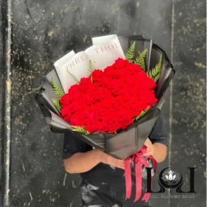 دسته گل رز مصنوعی AL102 – گل رز با کیفیت بالا و ماندگار – ابعاد ارتفاع ۱۰۰ عرض ۶۰ سانتی‌متر – مناسب برای دکور منزل – گل فروشی لونا فلاور کرج
