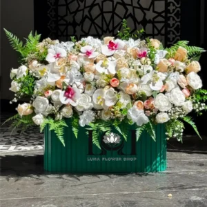 باکس گل مصنوعی رز، ارکیده و پیونی AL126 - گل فروشی لاکچری لونا فلاور کرج